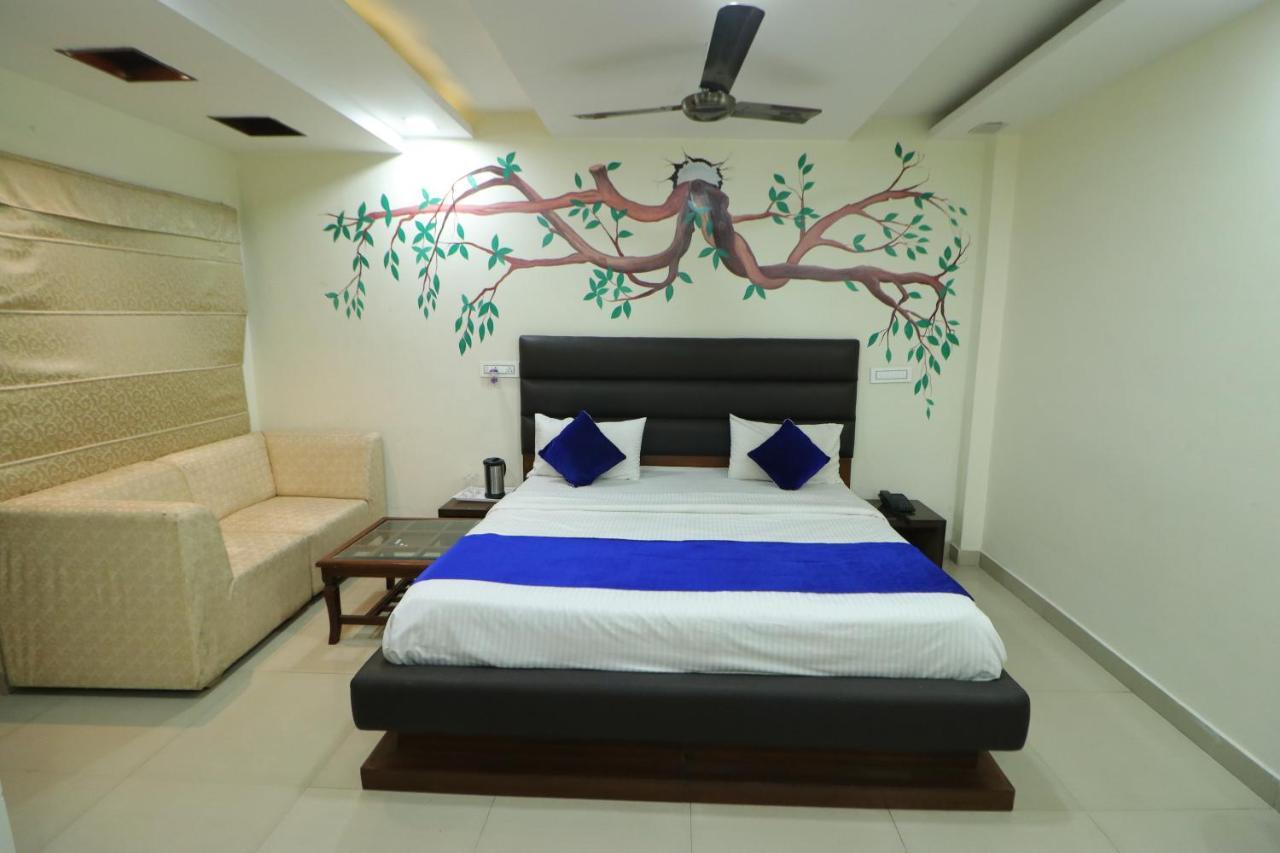 Hotel Eurasia Mohali International Airport Zirakpur Dış mekan fotoğraf
