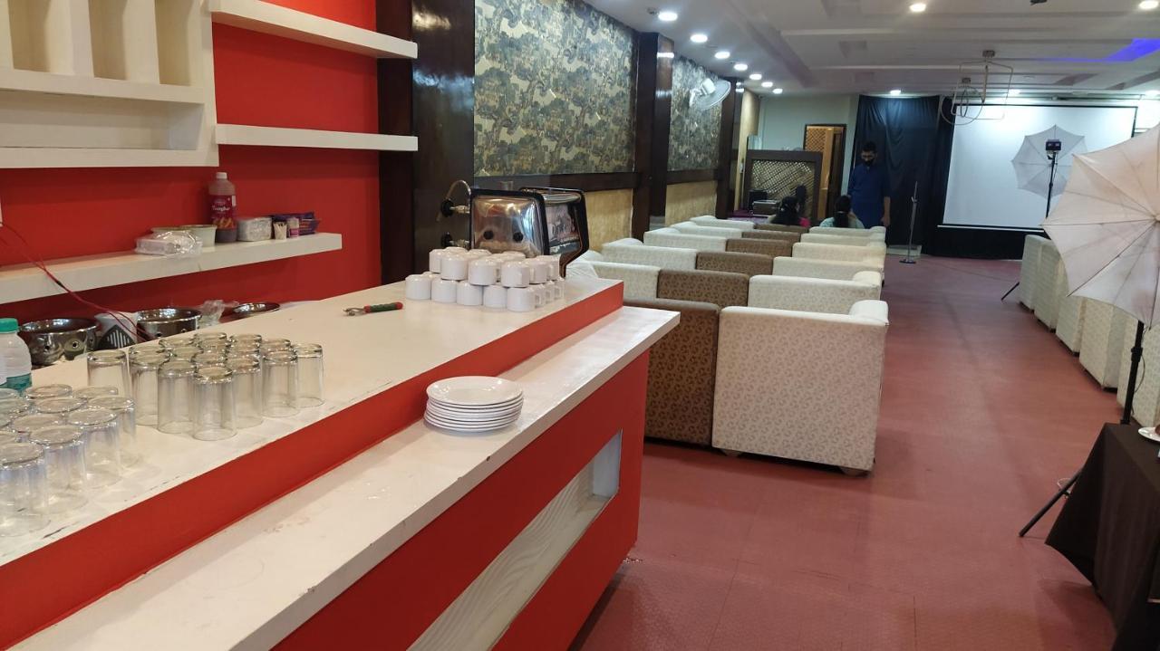 Hotel Eurasia Mohali International Airport Zirakpur Dış mekan fotoğraf