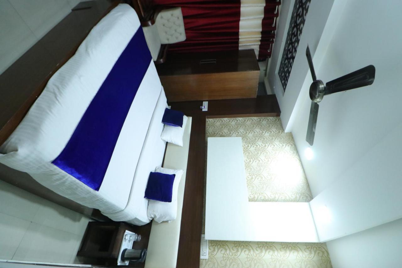 Hotel Eurasia Mohali International Airport Zirakpur Dış mekan fotoğraf