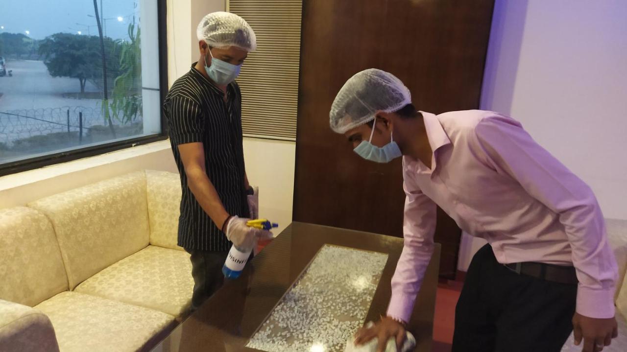 Hotel Eurasia Mohali International Airport Zirakpur Dış mekan fotoğraf