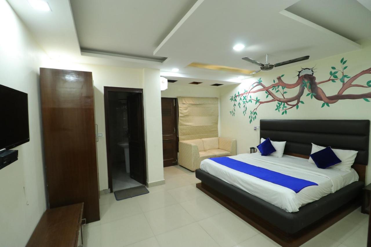 Hotel Eurasia Mohali International Airport Zirakpur Dış mekan fotoğraf
