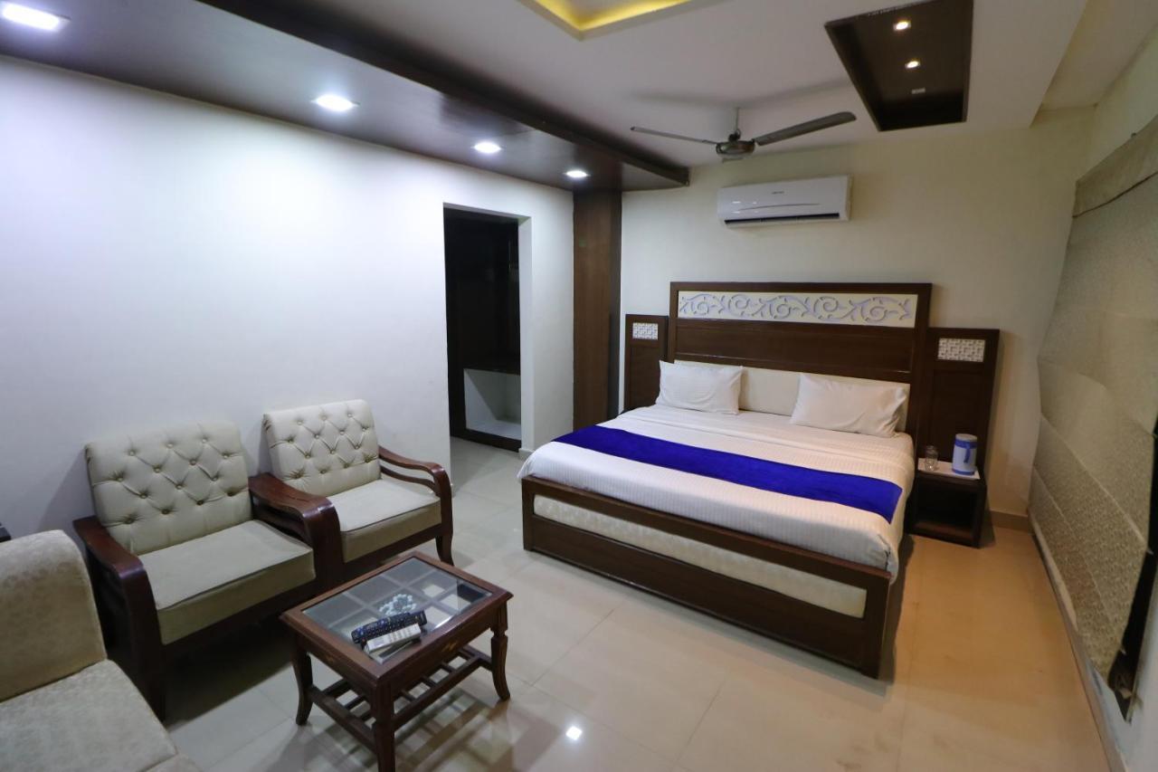 Hotel Eurasia Mohali International Airport Zirakpur Dış mekan fotoğraf